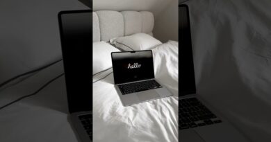 MacBook Air M4 15” Unboxing – Thin, Fast & Absolutely INSANE!